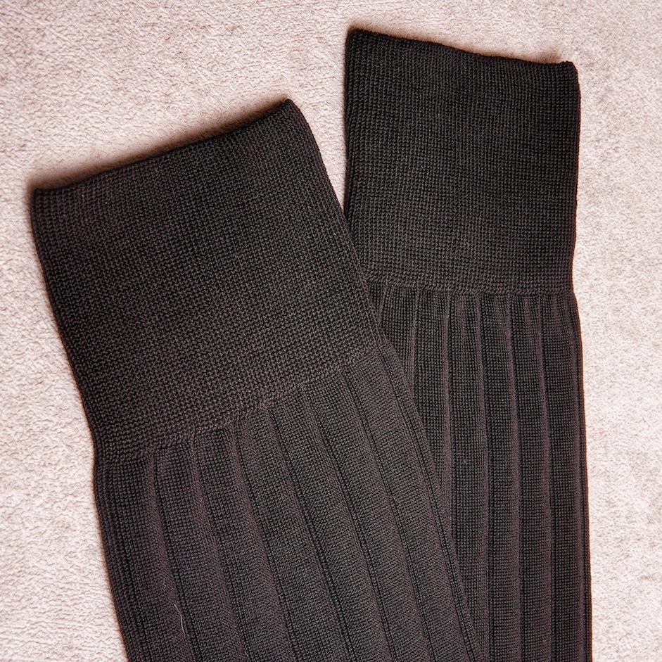 Carpi Dark Brown Mid Calf 240needls Cotton Socks