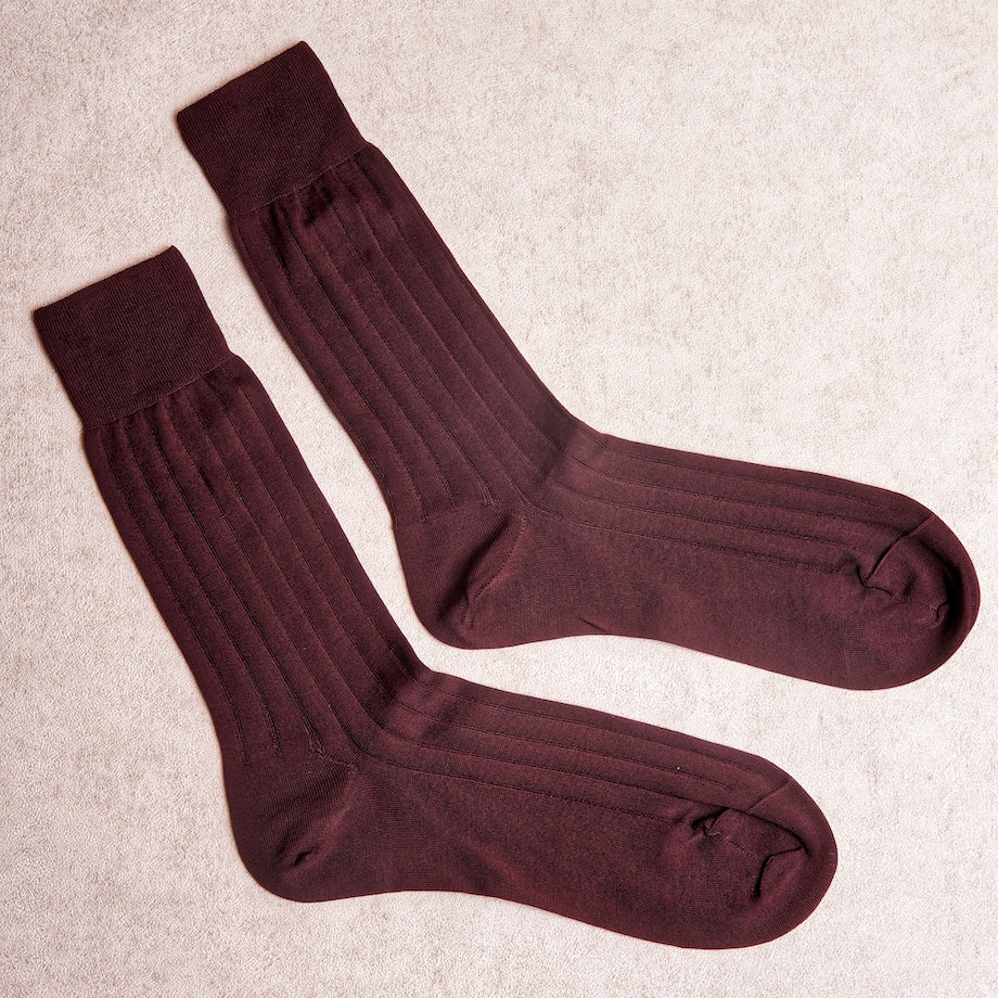 Carpi Burgundy Mid Calf 240needls Cotton Socks