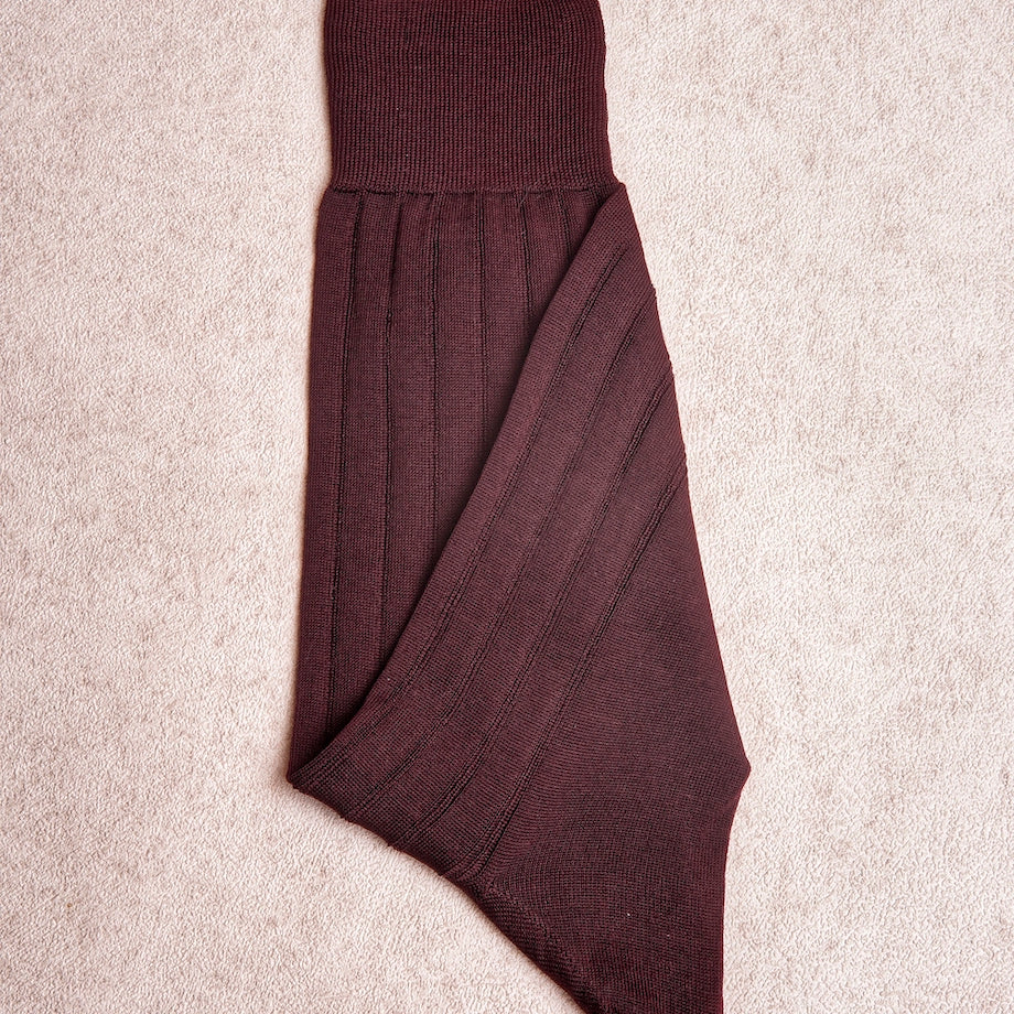Carpi Burgundy Mid Calf 240needls Cotton Socks