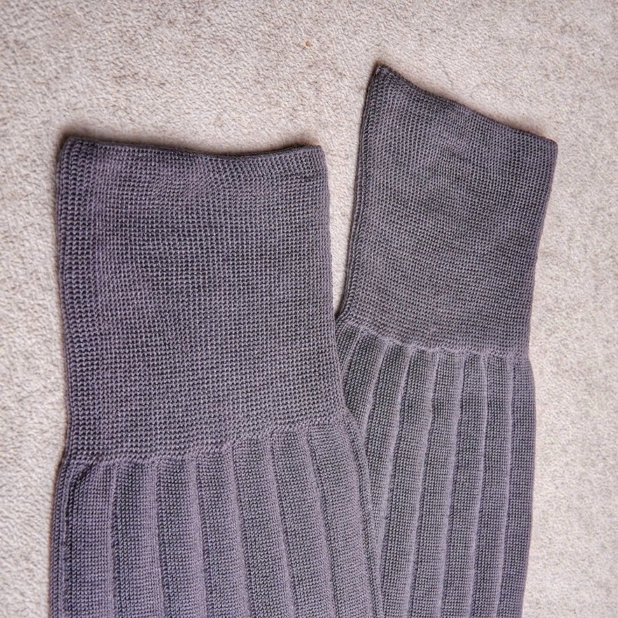 Carpi Grey Mid Calf 240needls Cotton Socks